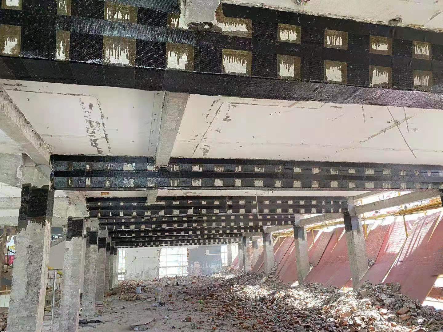 桥西碳纤维加固对症处理好房屋